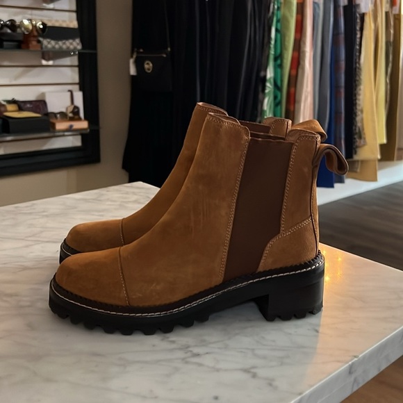 See by Chloe NEW Mallory Chelsea Tan Suede Bootie 39 - Picture 4 of 15